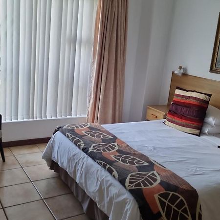 Kleinmond Panorama Holidays Exterior photo
